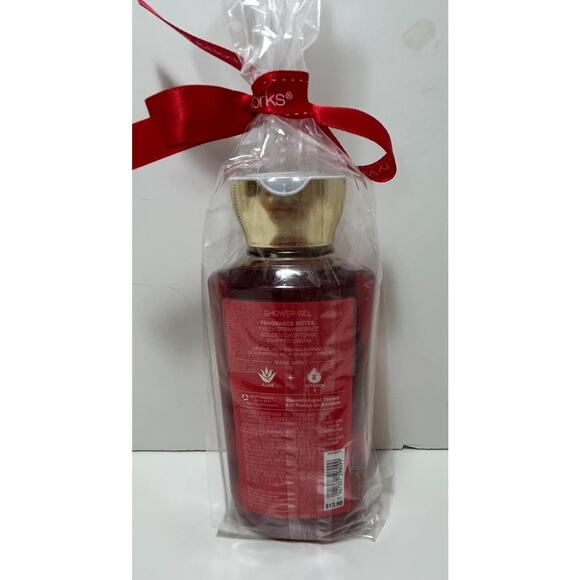 Bath and Body Works STRAWBERRY POUND CAKE Shower Gel 295 mL - Picture 2 of 2